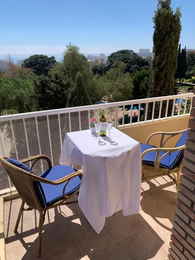 Lemon Tree Apartment 베날마데나코스타
